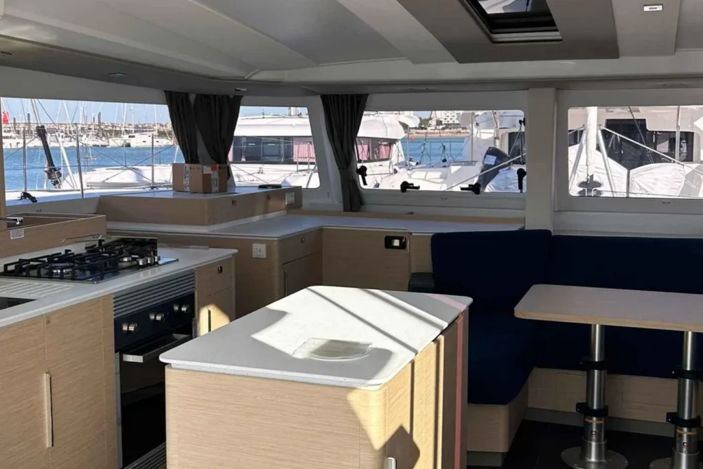 Fountaine Pajot 44 for sale 2026 — 2026 Quatuor catamaran lying Valencia, photo 8