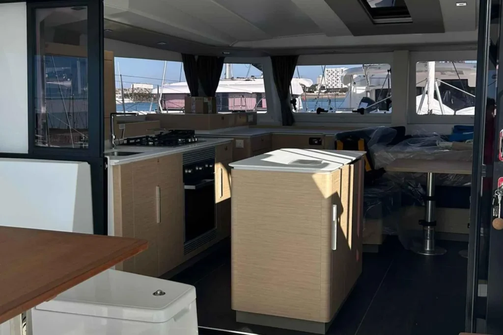 Fountaine Pajot 44 for sale 2026 — 2026 Quatuor catamaran lying Valencia, photo 10